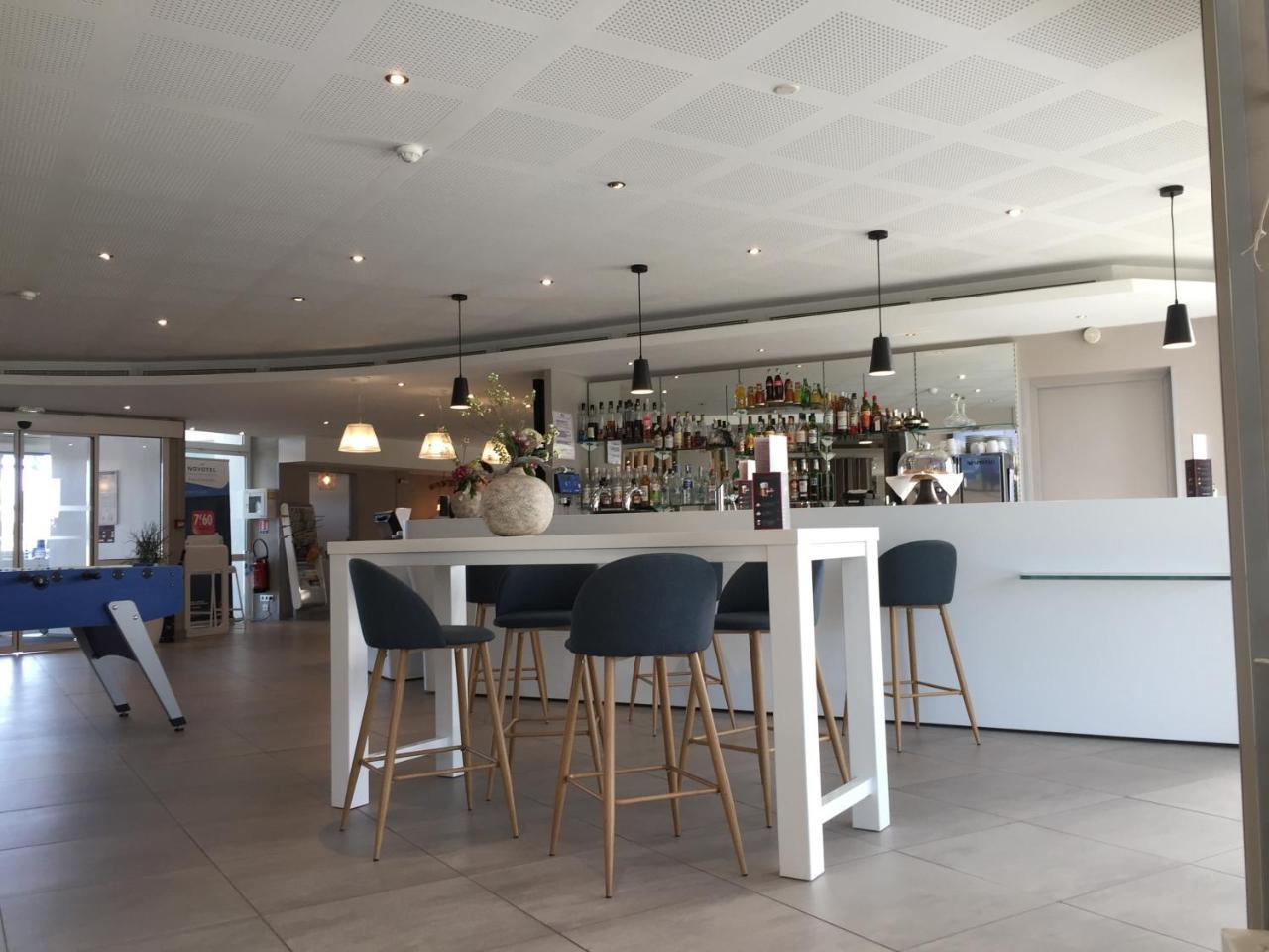 Novotel Pau Pyrenees レスカー エクステリア 写真